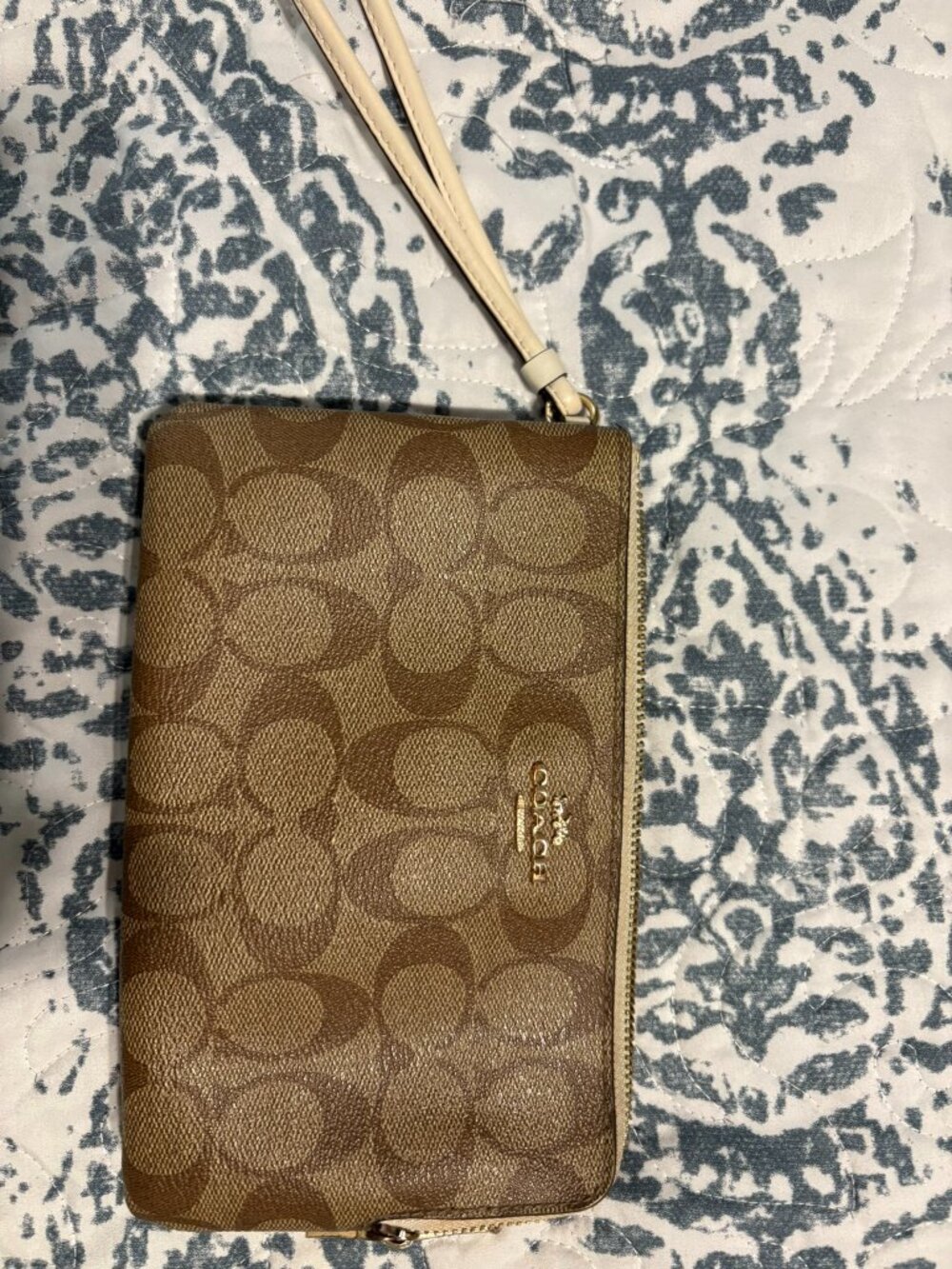 Coach Classic Khaki Signature Double Zip Wristlet Wallet